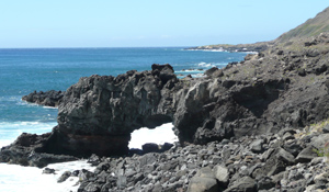 Hike Tourist-Free On The Leeward Side (Victoria Wiseman)